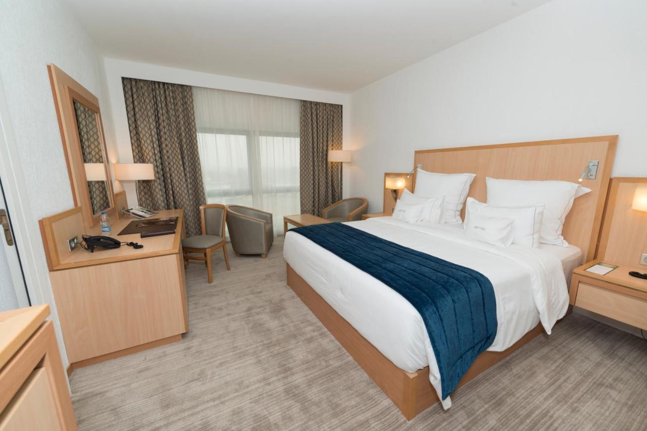 Hotel Tiama Abidjan Ngoại thất bức ảnh
