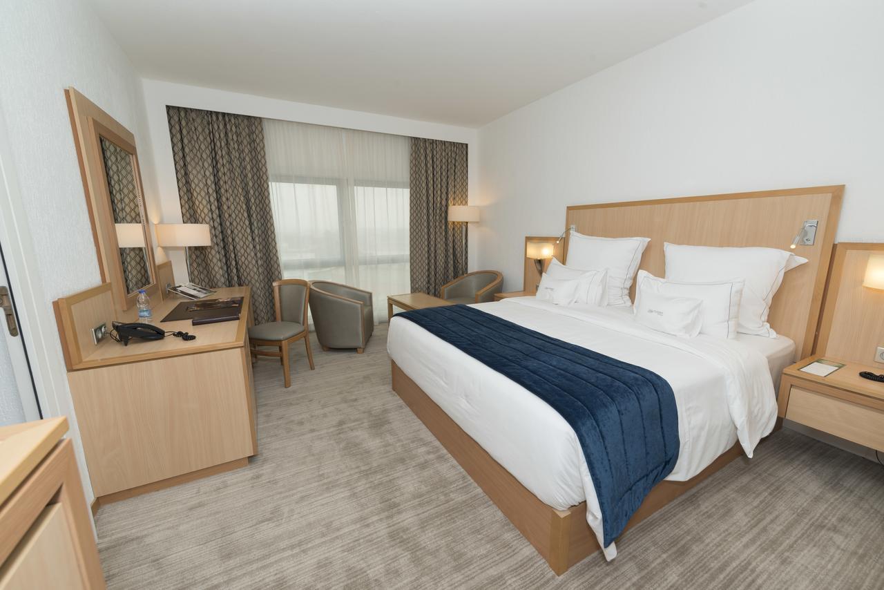 Hotel Tiama Abidjan Ngoại thất bức ảnh