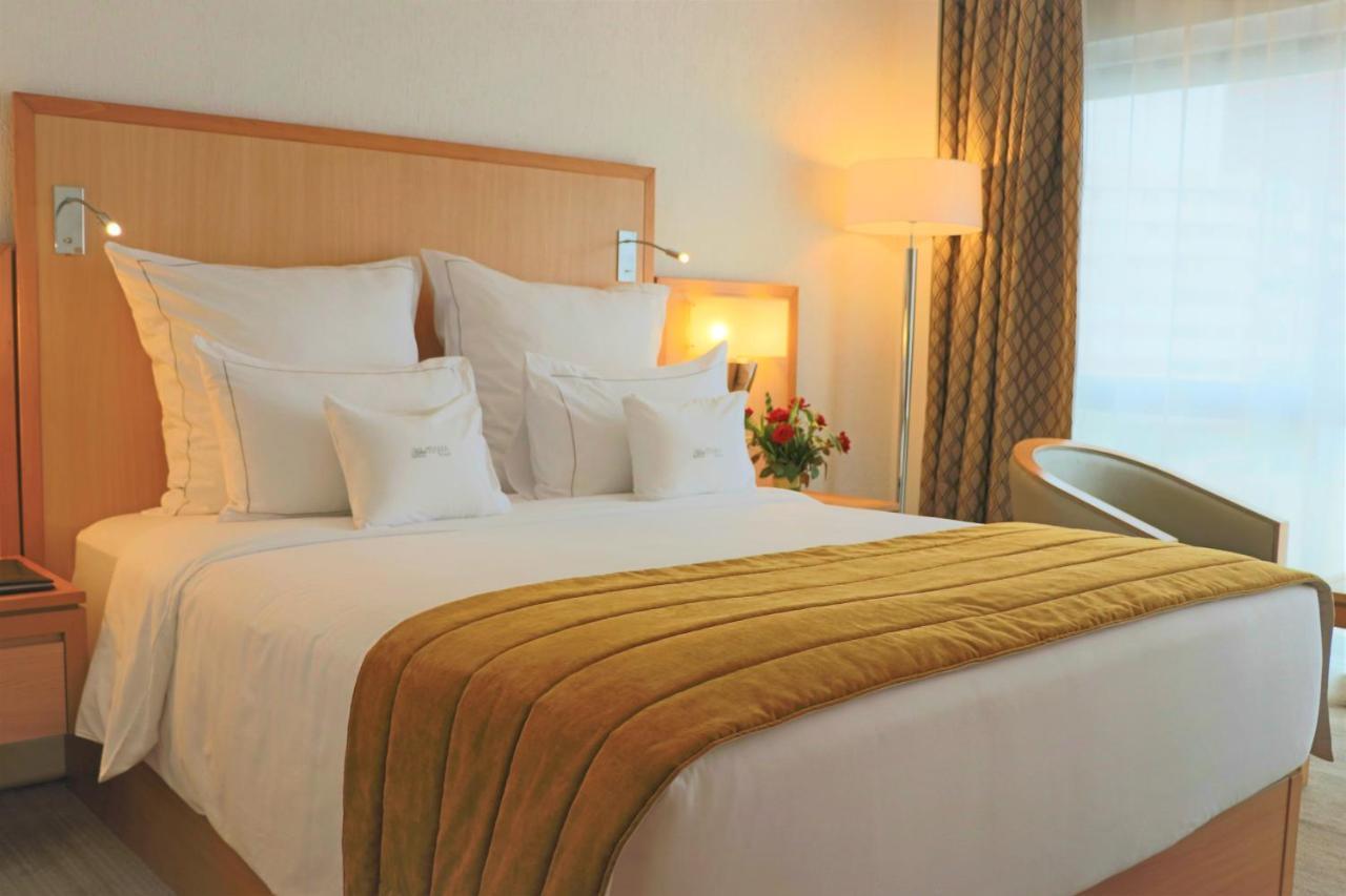 Hotel Tiama Abidjan Ngoại thất bức ảnh